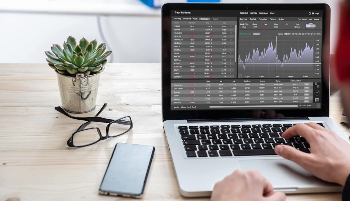 How to Start Online Trading Without Losing Your First Investment